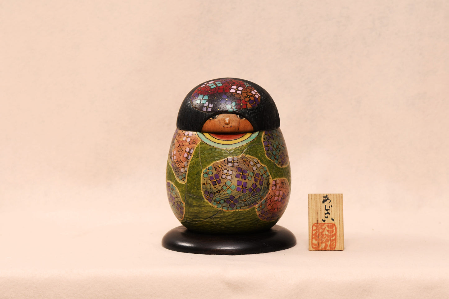 あじさい こけし/ AJISAI Kokeshi Doll