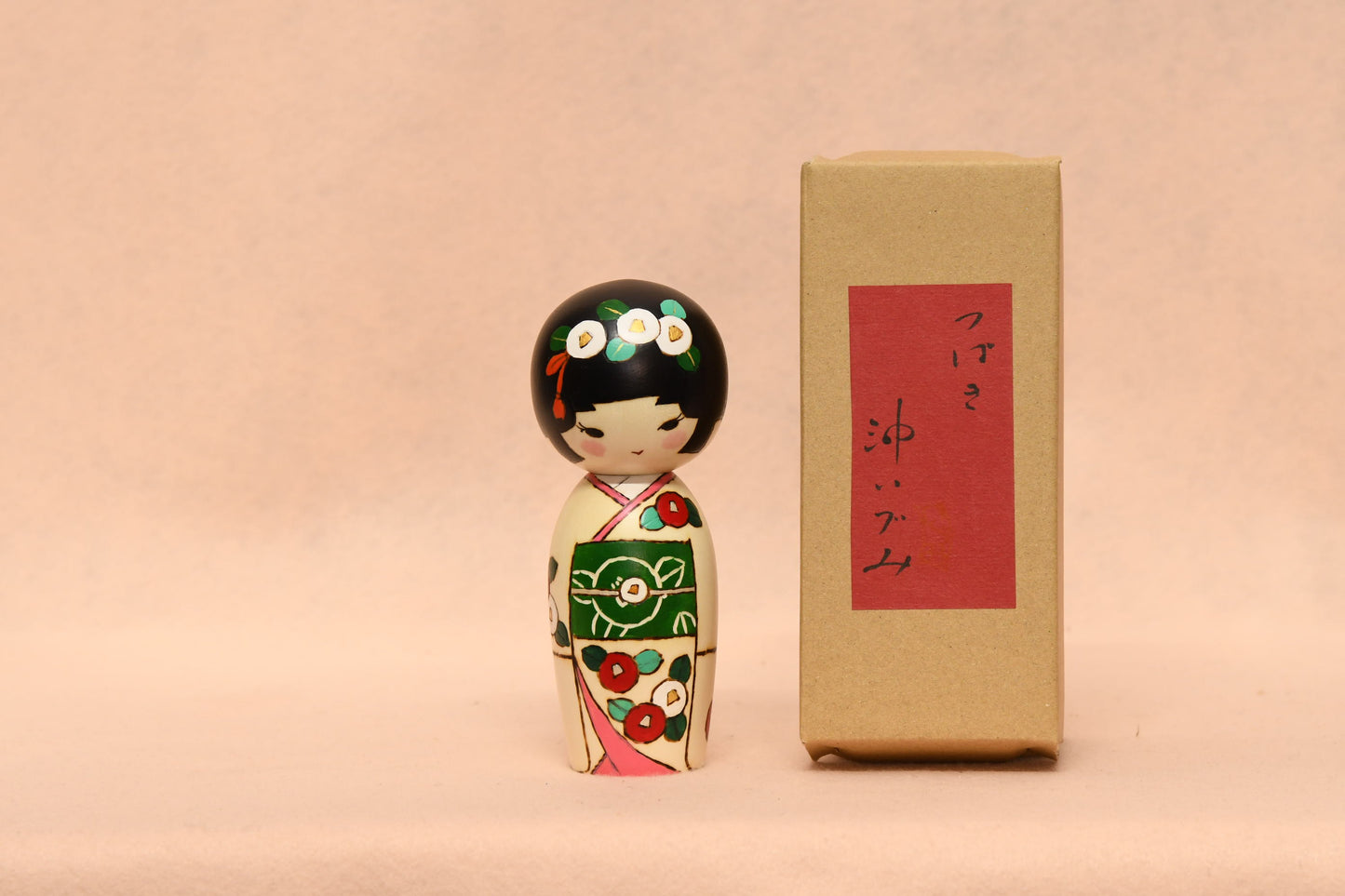 つばき こけし / TSUBAKI Kokeshi Doll