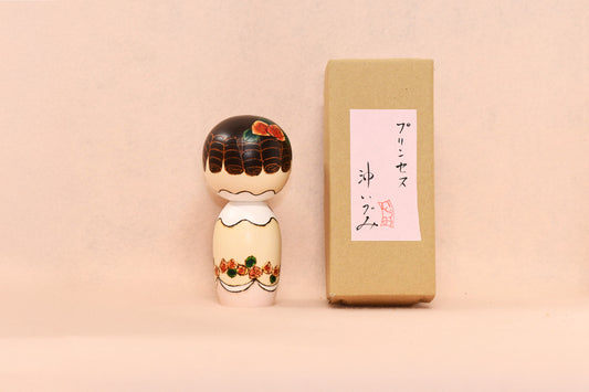 プリンセス　こけし/ PRINCESS Kokeshi Doll
